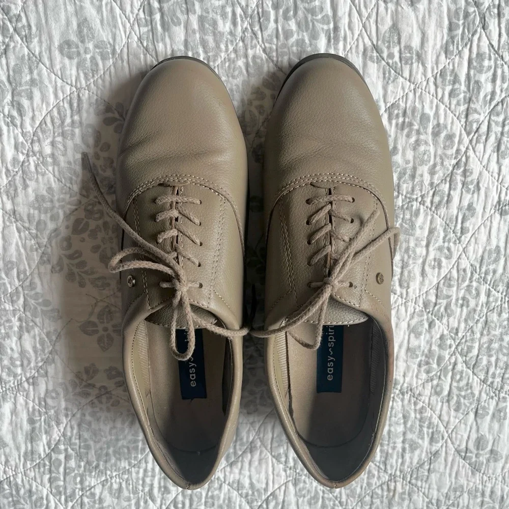 9.5N Easy Spirit ESMotion Taupe Leather Oxford Shoe